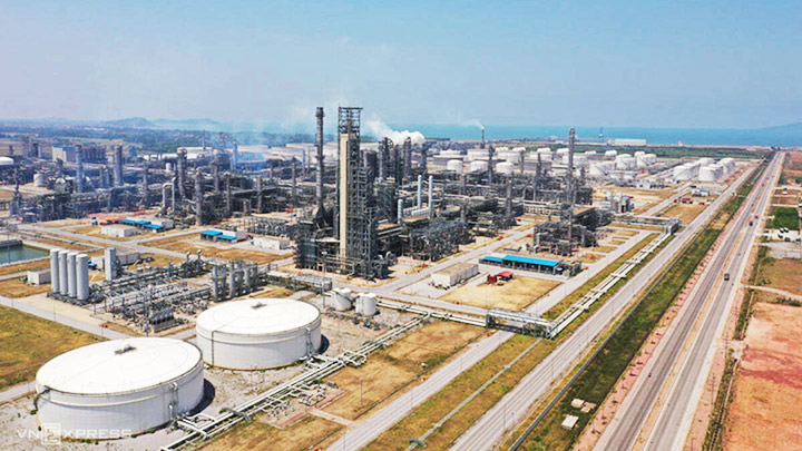 Case Study:  Bộ đàm chống cháy nổ cho đội ngũ bảo trì nhà máy lọc dầu Nghi Sơn